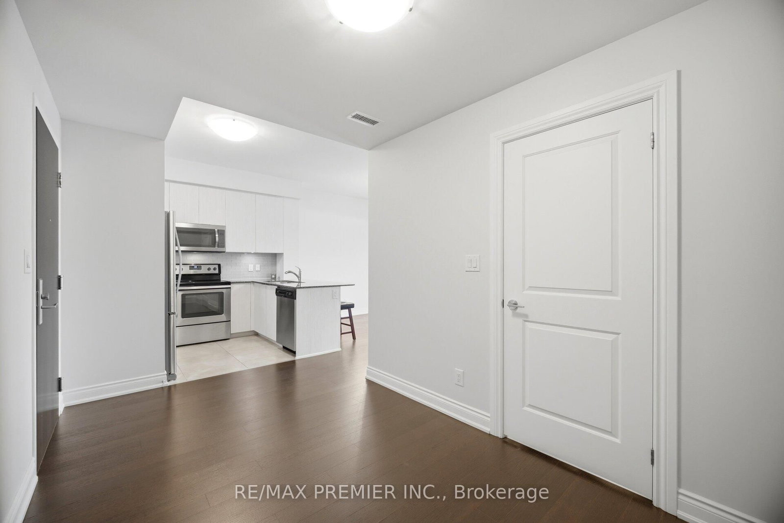 86 Woodbridge Avenue, Unit 305 - Photo 9