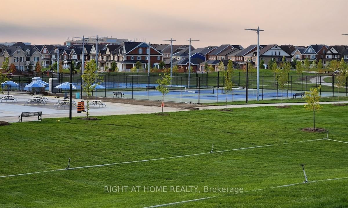 208 Cornell Park Avenue • Markham, ON photo 27