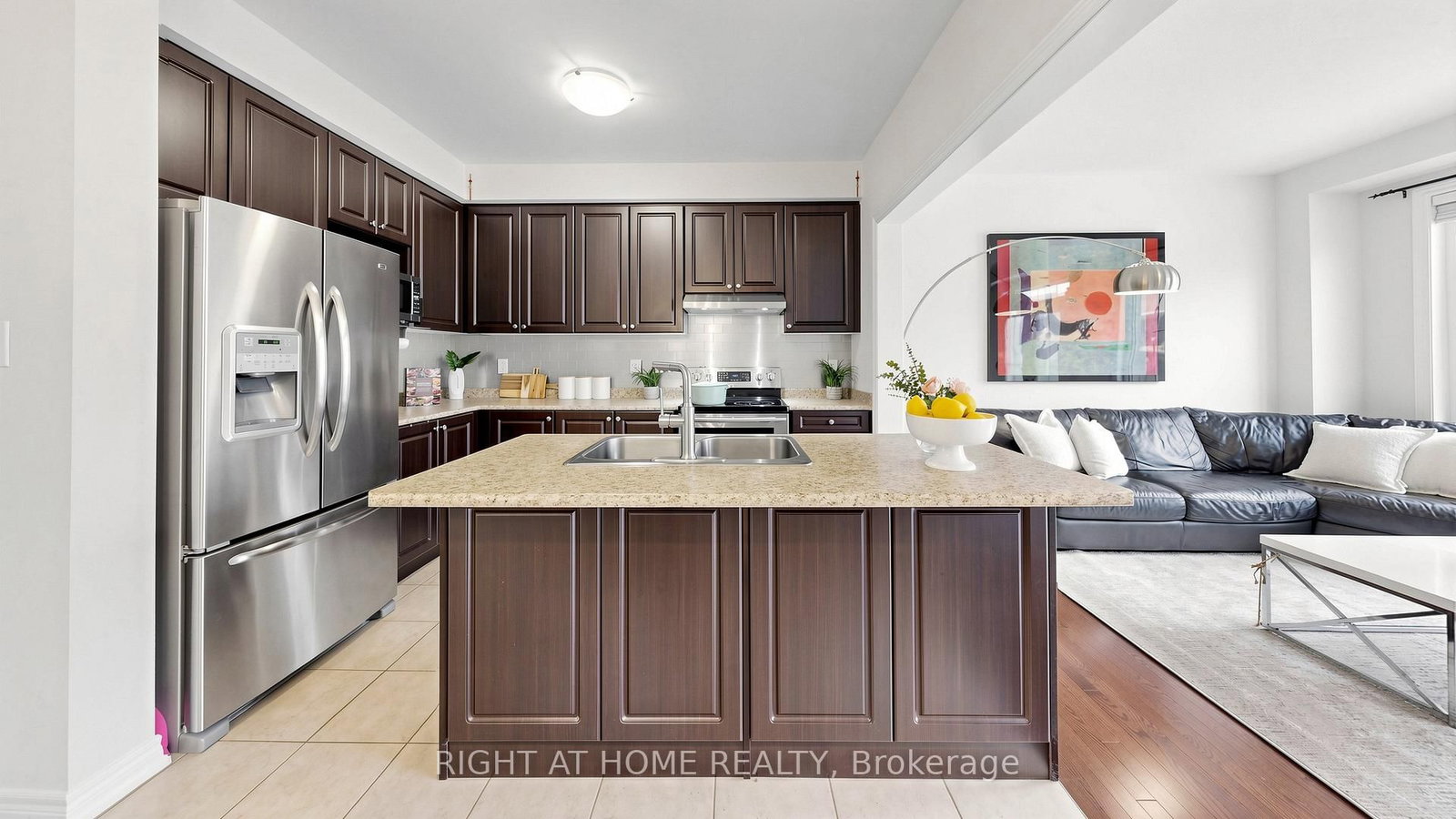 208 Cornell Park Avenue • Markham, ON photo 8