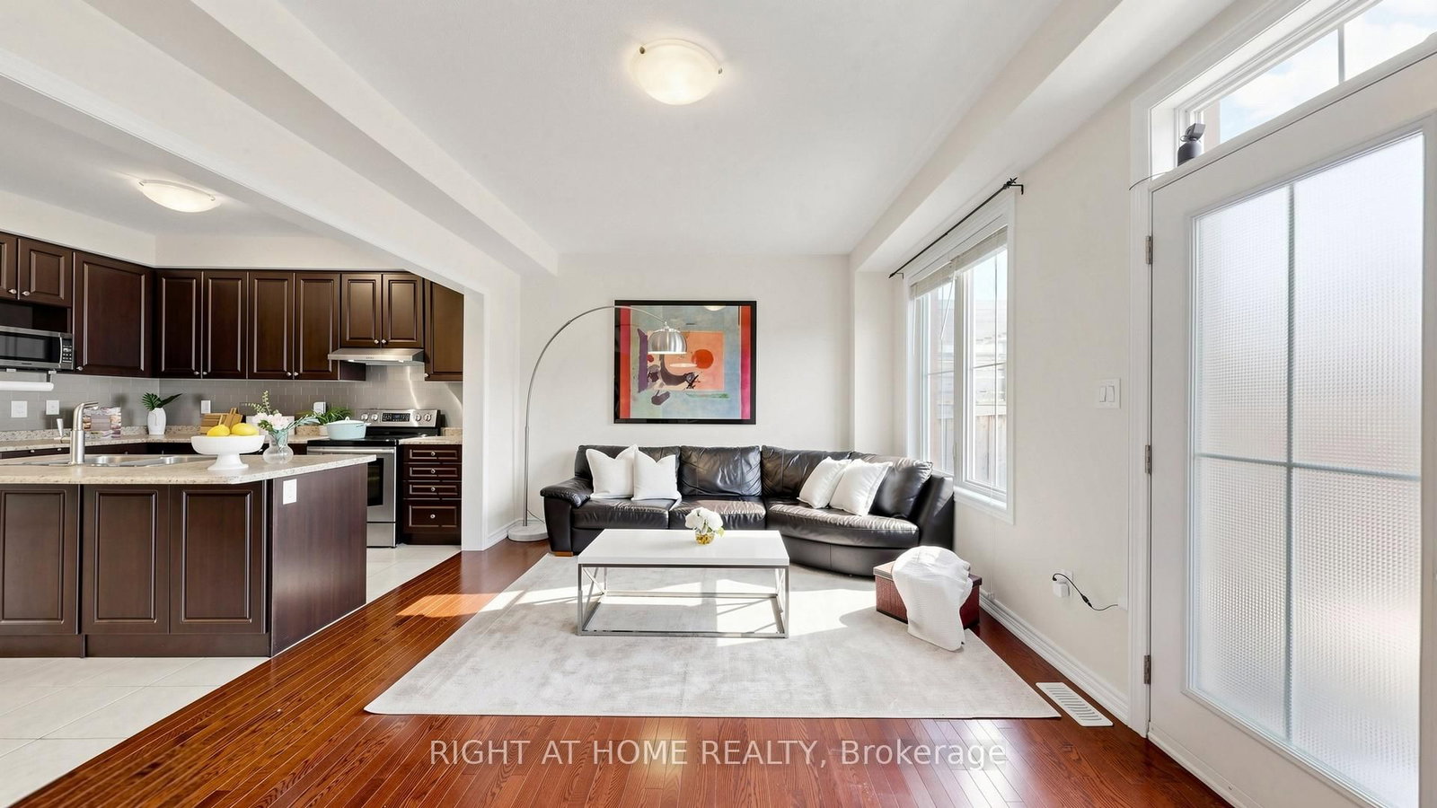 208 Cornell Park Avenue • Markham, ON photo 9