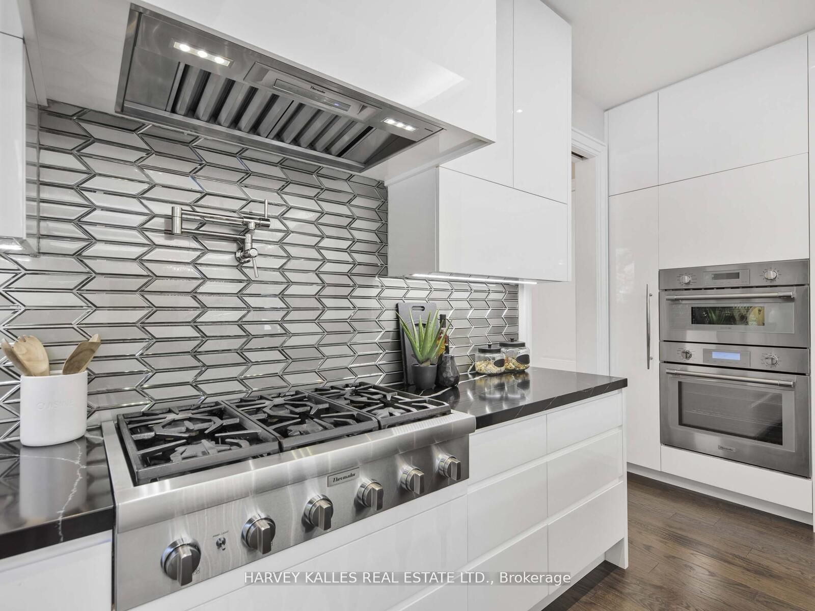 10 Malaren Road • Vaughan, ON photo 15