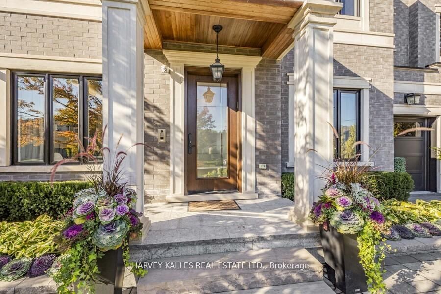 10 Malaren Road • Vaughan, ON photo 4