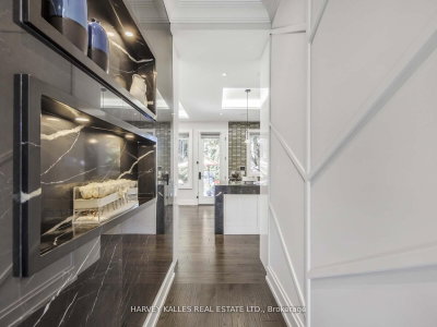 10 Malaren Road • Vaughan, ON photo 9