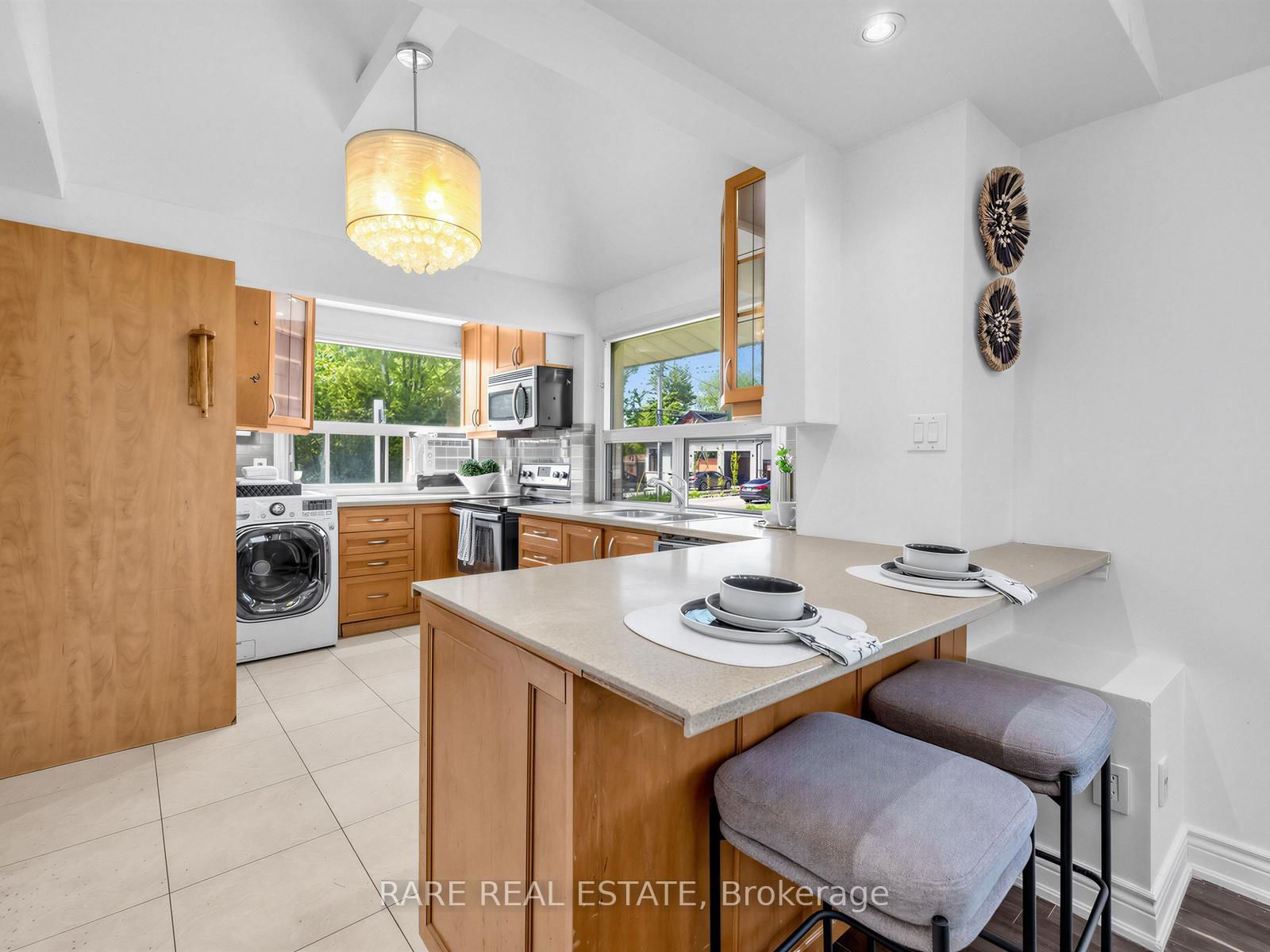 205 Beach Road • Georgina, ON photo 12