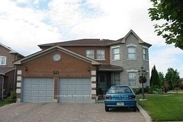 Lower Apartment - 144 Shaftsbury Avenue