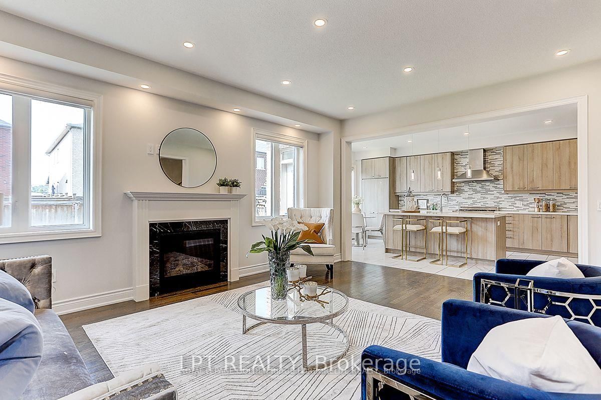 12 Baleberry Crescent • East Gwillimbury, ON photo 10