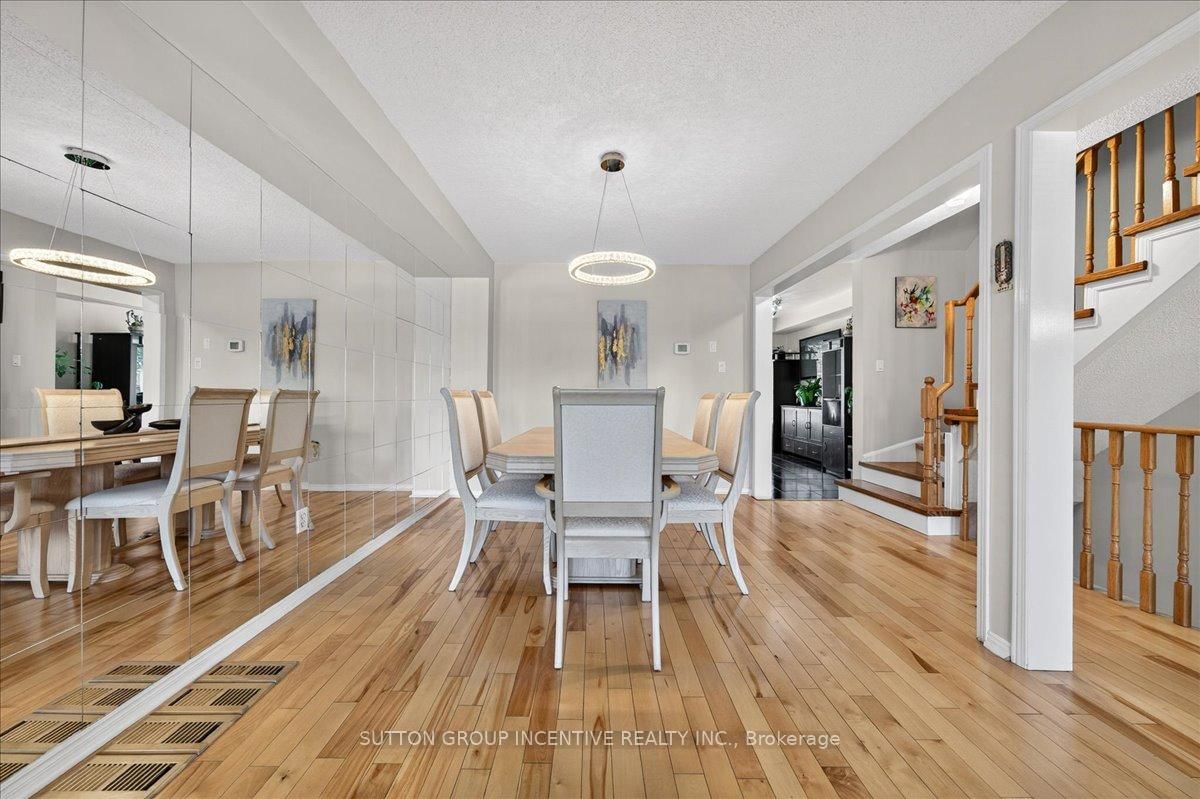 97 Yellowood Circle • Vaughan, ON photo 15