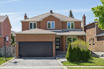 Detached House in Brownridge
