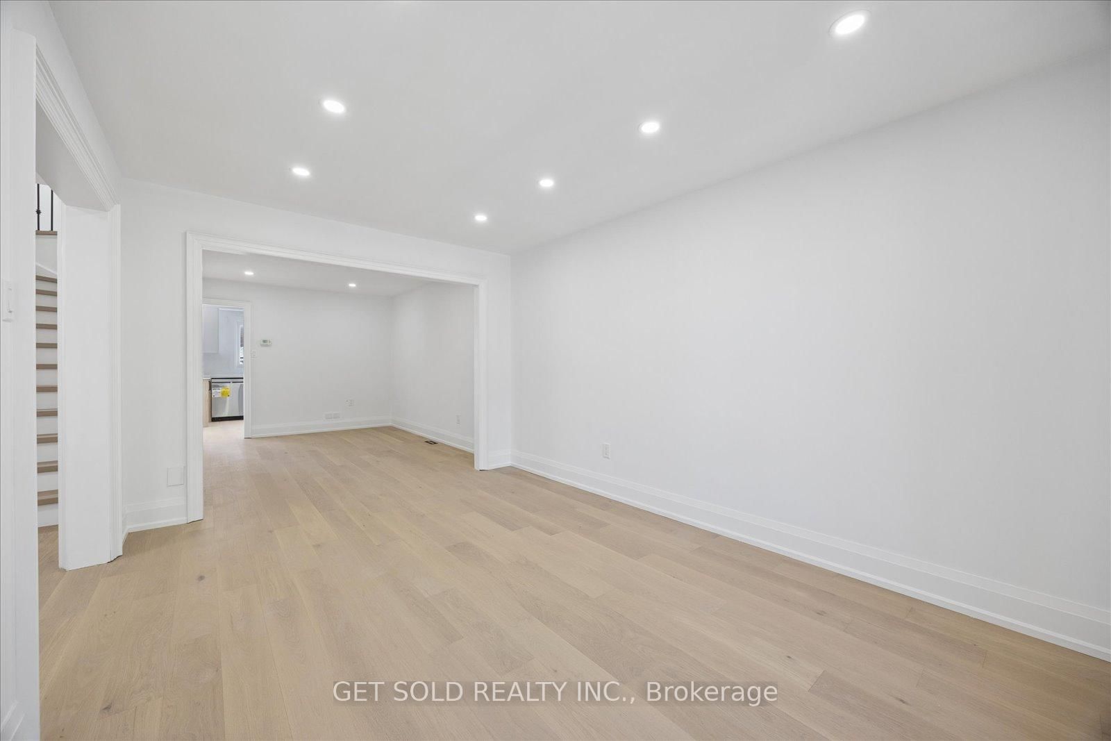 181 Brownridge Drive • Vaughan, ON photo 13