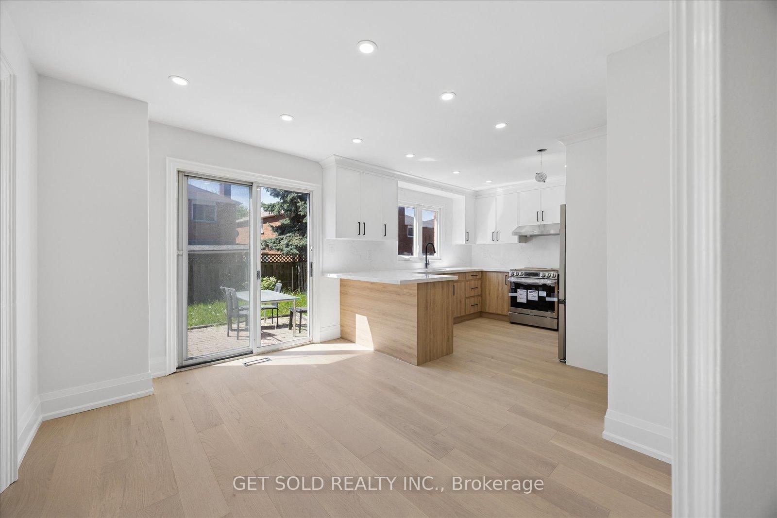 181 Brownridge Drive • Vaughan, ON photo 16