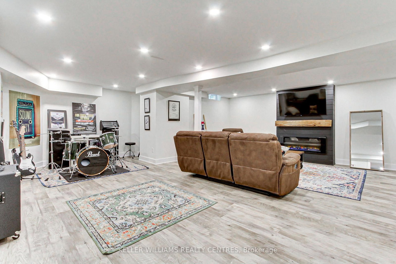 204 Crossland Gate • Newmarket, ON photo 36