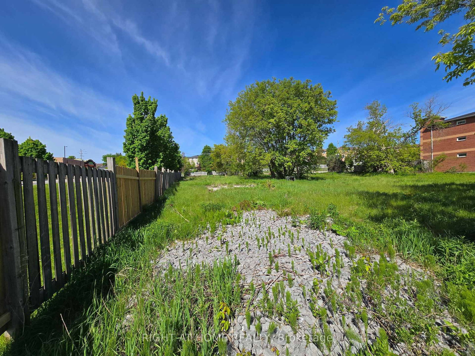 455 The Queensway South • Georgina, ON photo 5