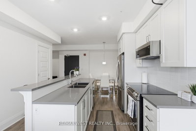 Unit 412 — 2 Adam Sellers Street — photo 6