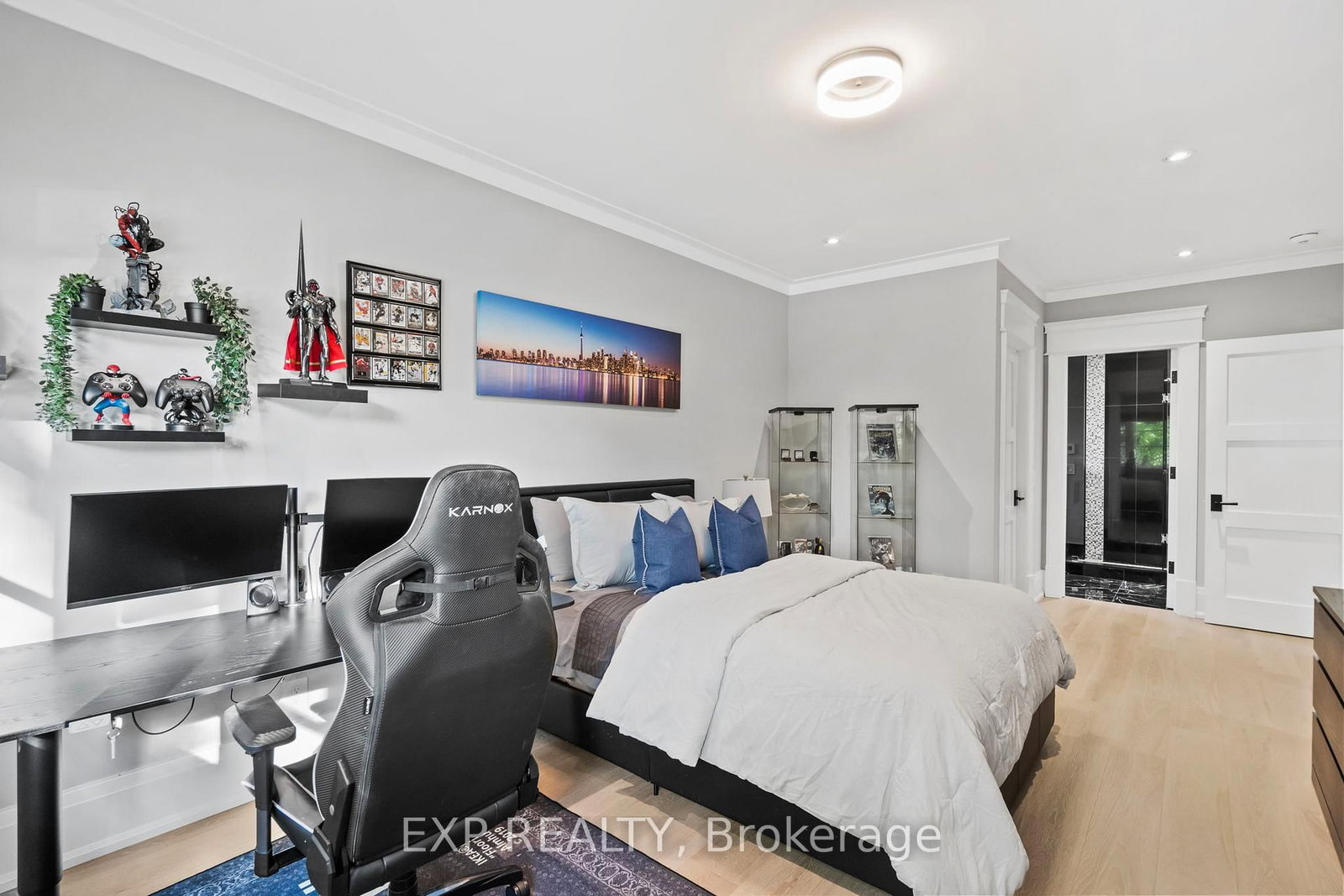 74 Bedford Park Avenue • Richmond Hill, ON photo 23