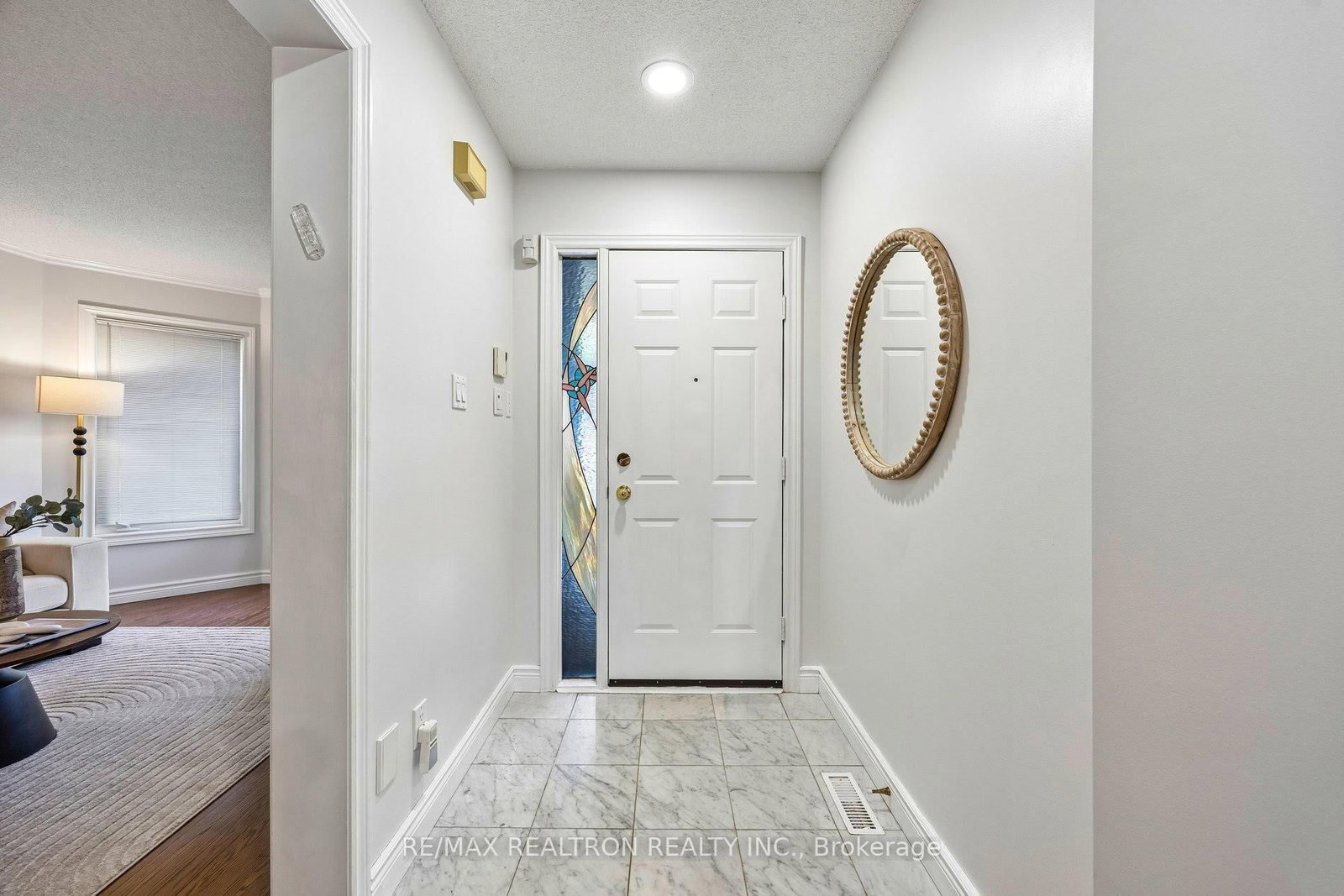 37 Dundurn Crescent • Vaughan, ON photo 5