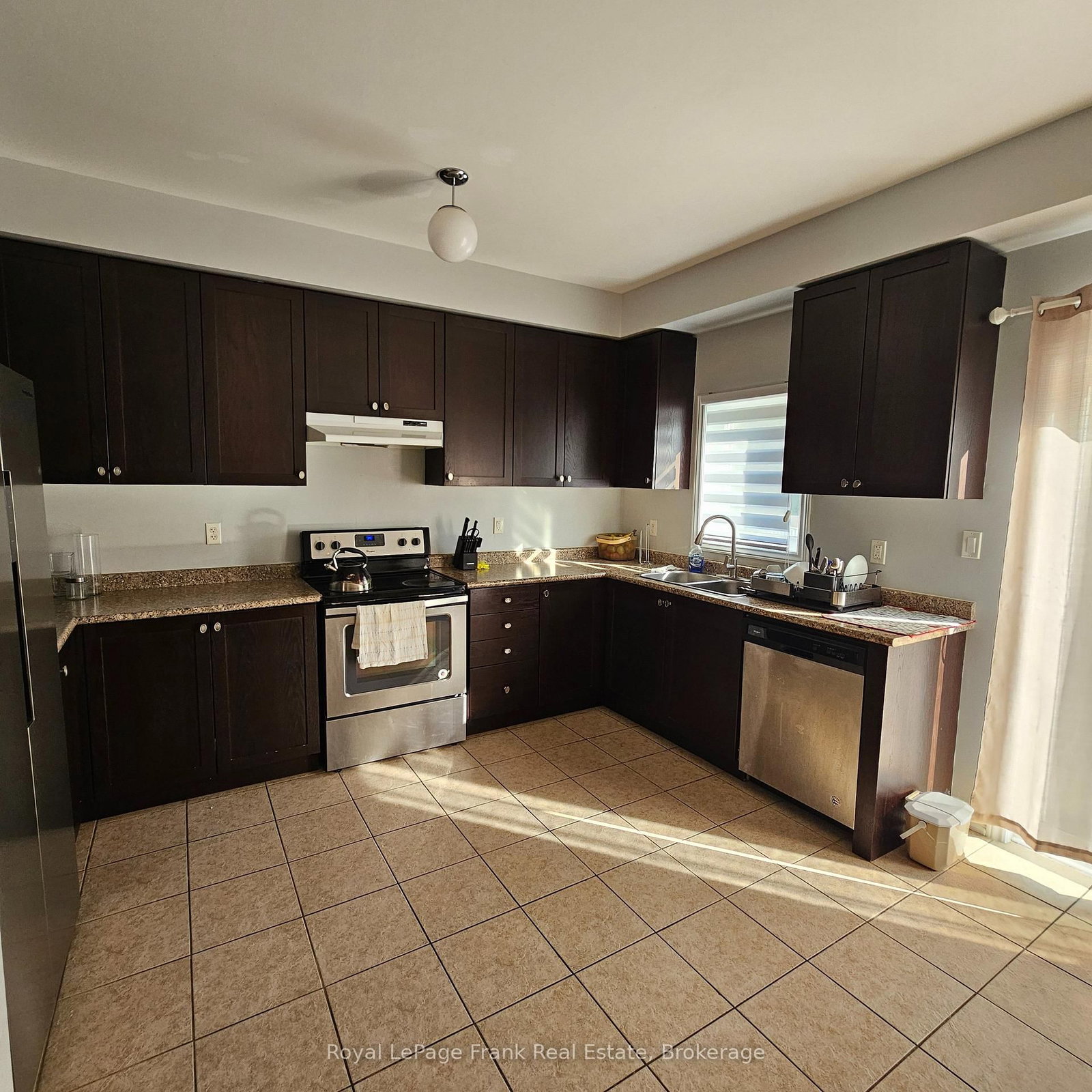 41 Milson Crescent • Essa, ON photo 5