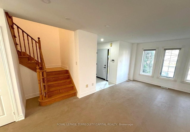 169 Flagstone Way