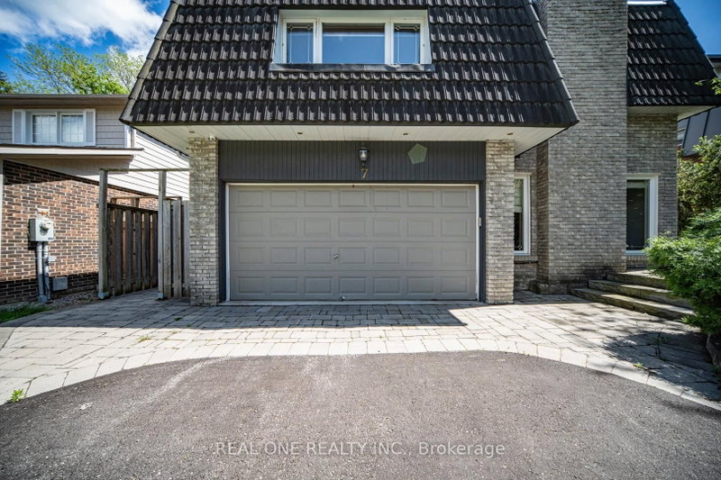7 Hagerman Boulevard