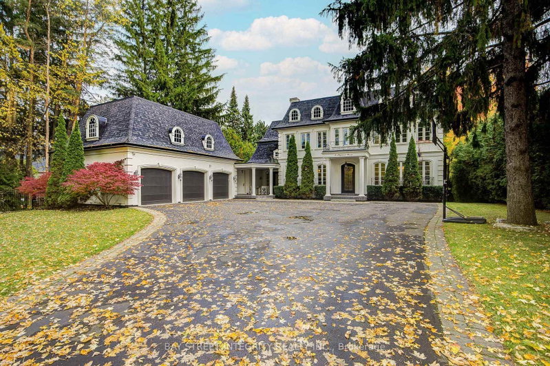 9 Highland Crt, Aurora, Ontario