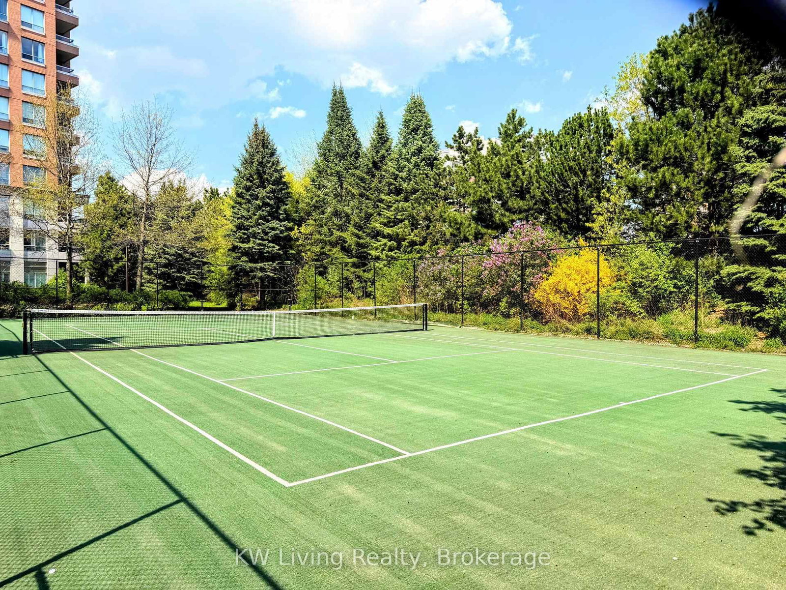 29 Northern Heights Drive • #1005 • Richmond Hill, ON photo 18
