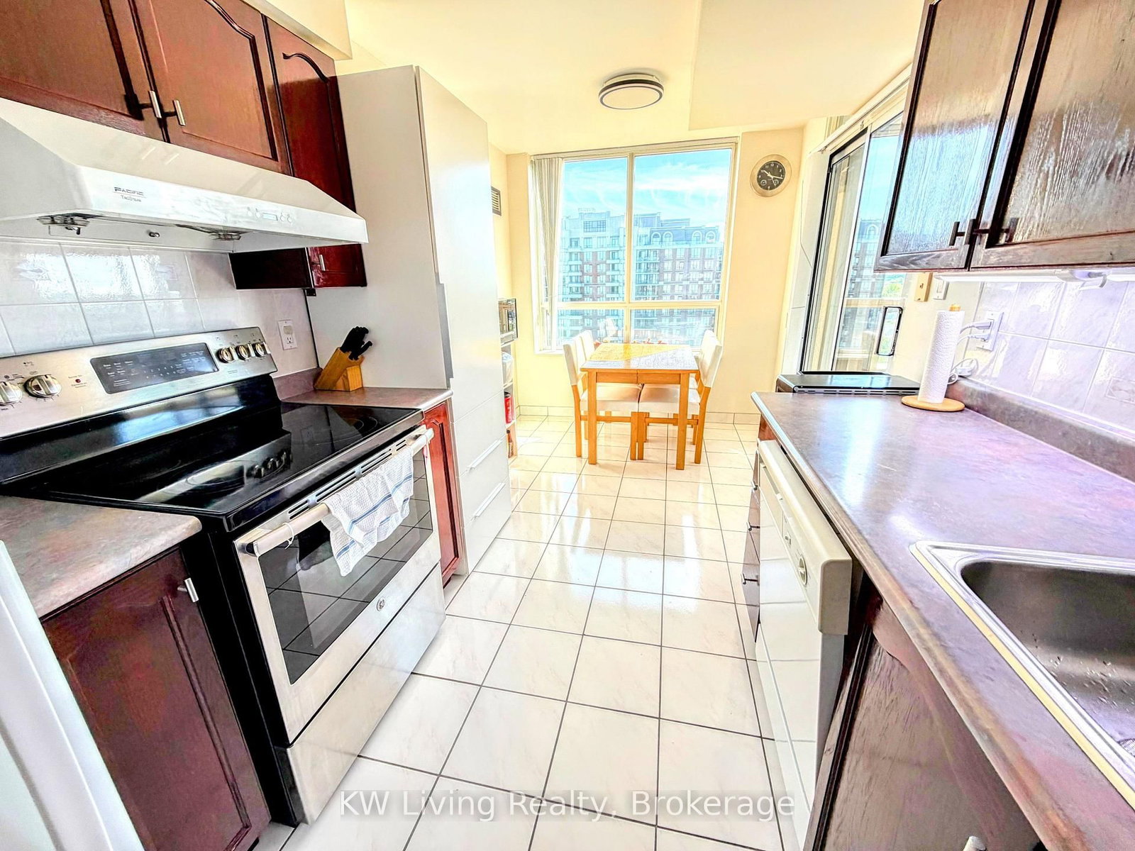 29 Northern Heights Drive • #1005 • Richmond Hill, ON photo 20