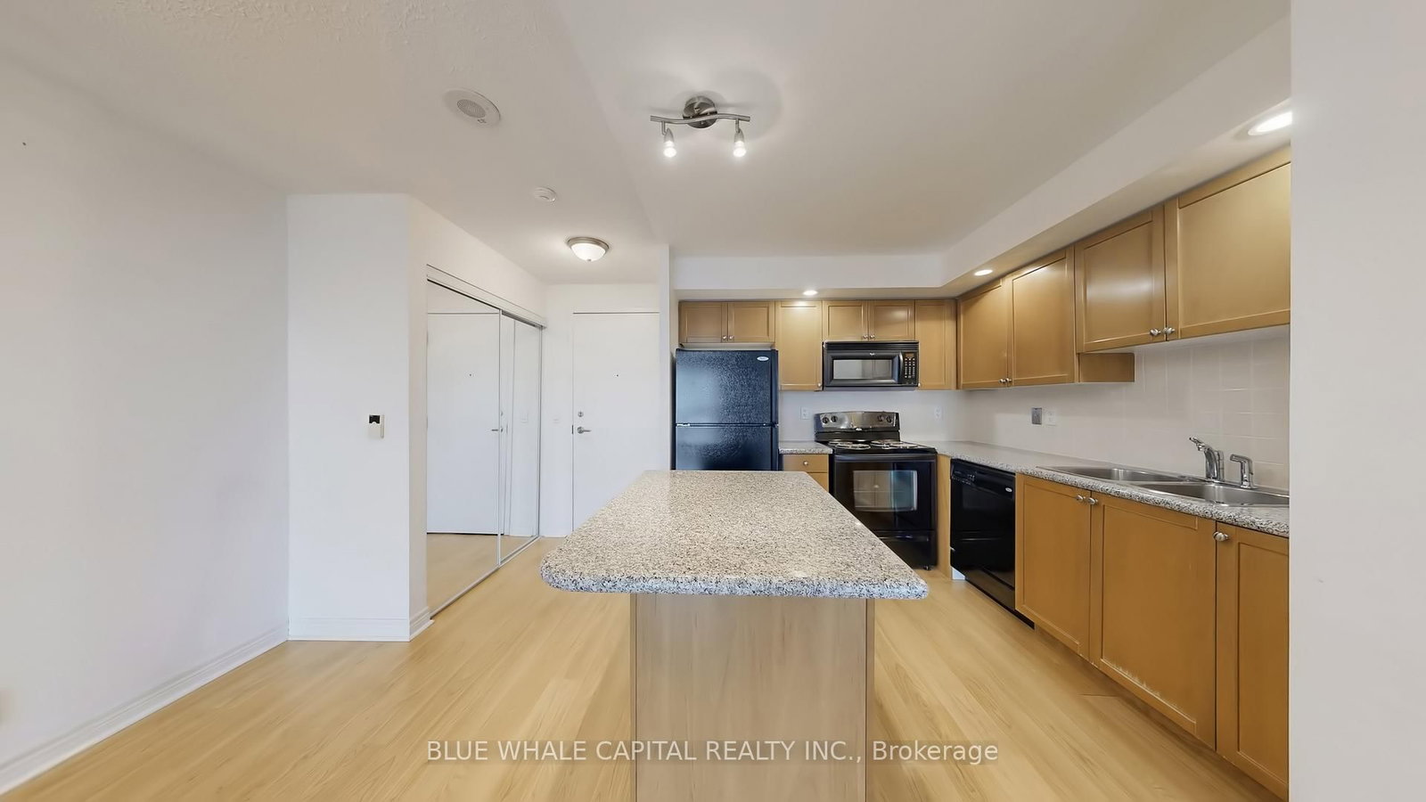 33 Cox Boulevard, Unit 1601 - Photo 25