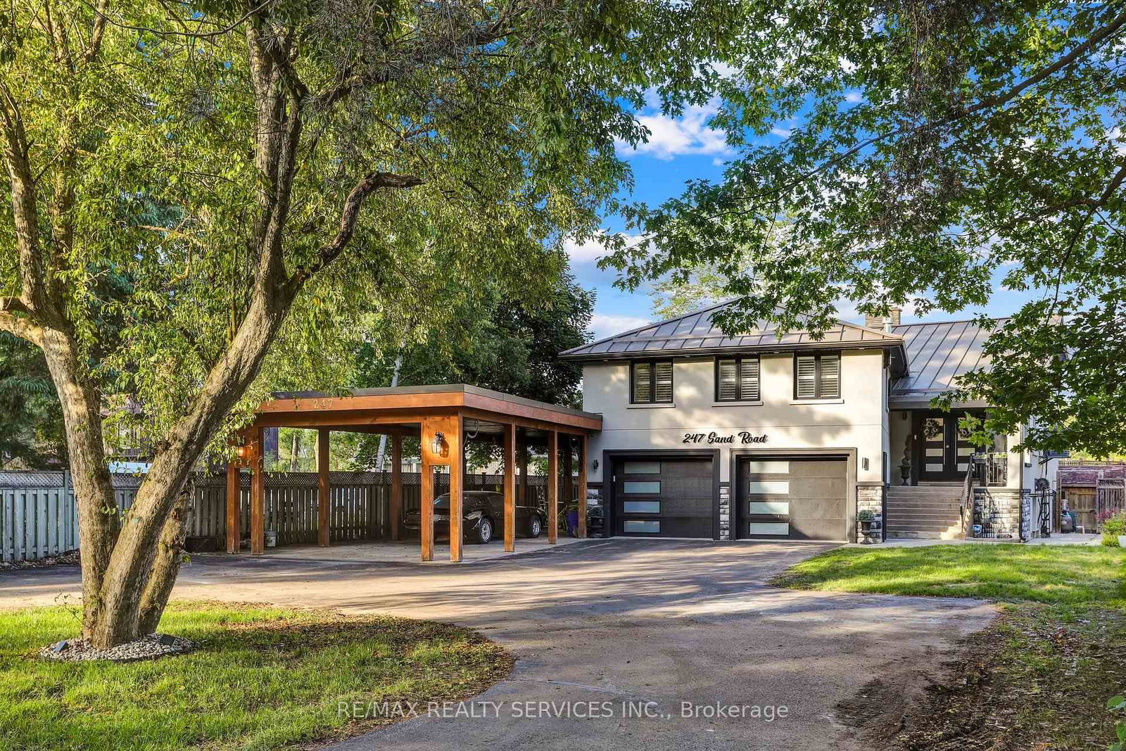 247 Sand Road • East Gwillimbury, ON photo 1