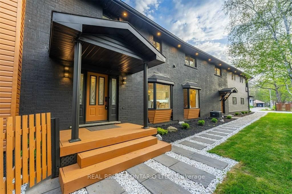 943 Barry Avenue • Innisfil, ON photo 19