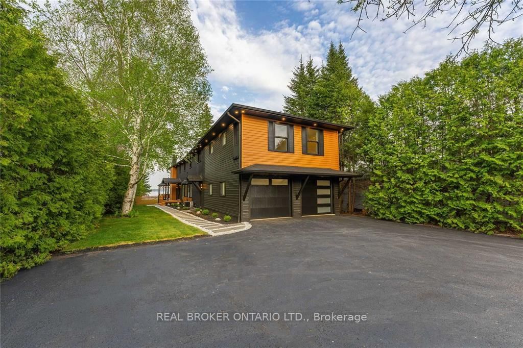 943 Barry Avenue • Innisfil, ON photo 20