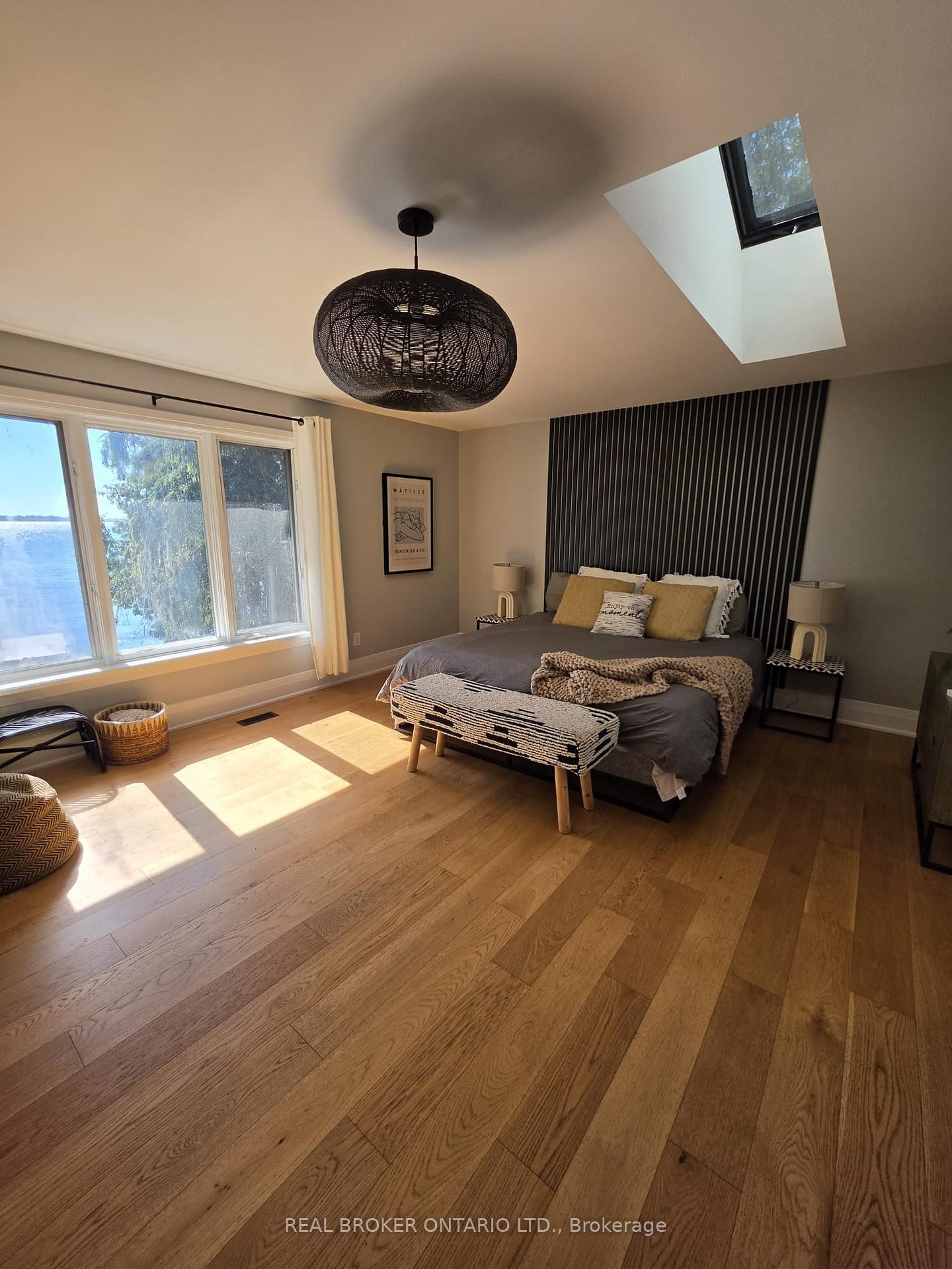943 Barry Avenue • Innisfil, ON photo 26