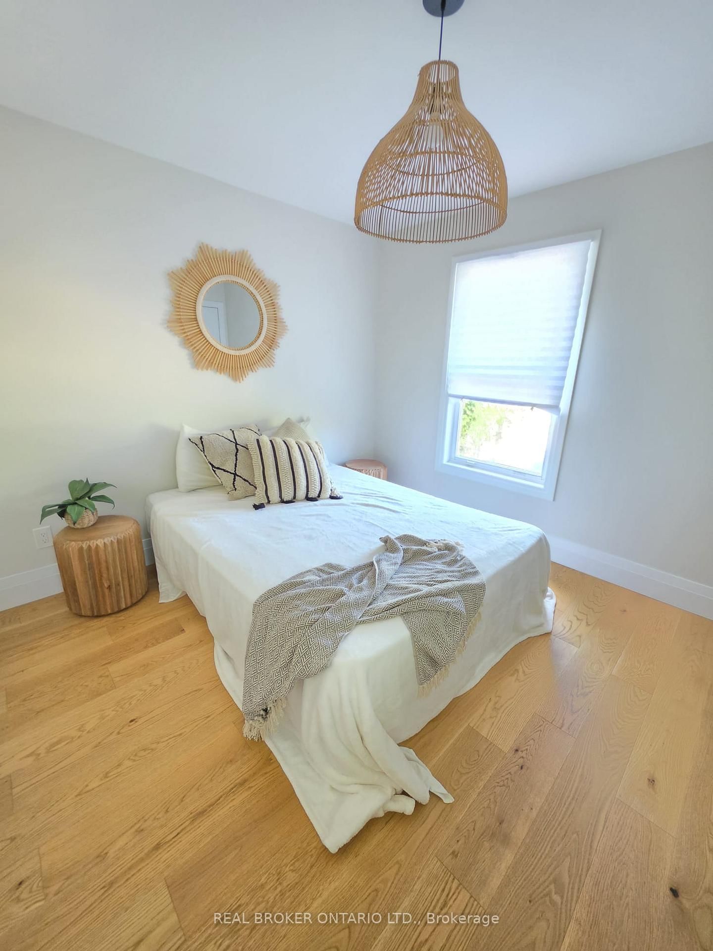 943 Barry Avenue • Innisfil, ON photo 39