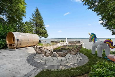 943 Barry Avenue • Innisfil, ON photo 8
