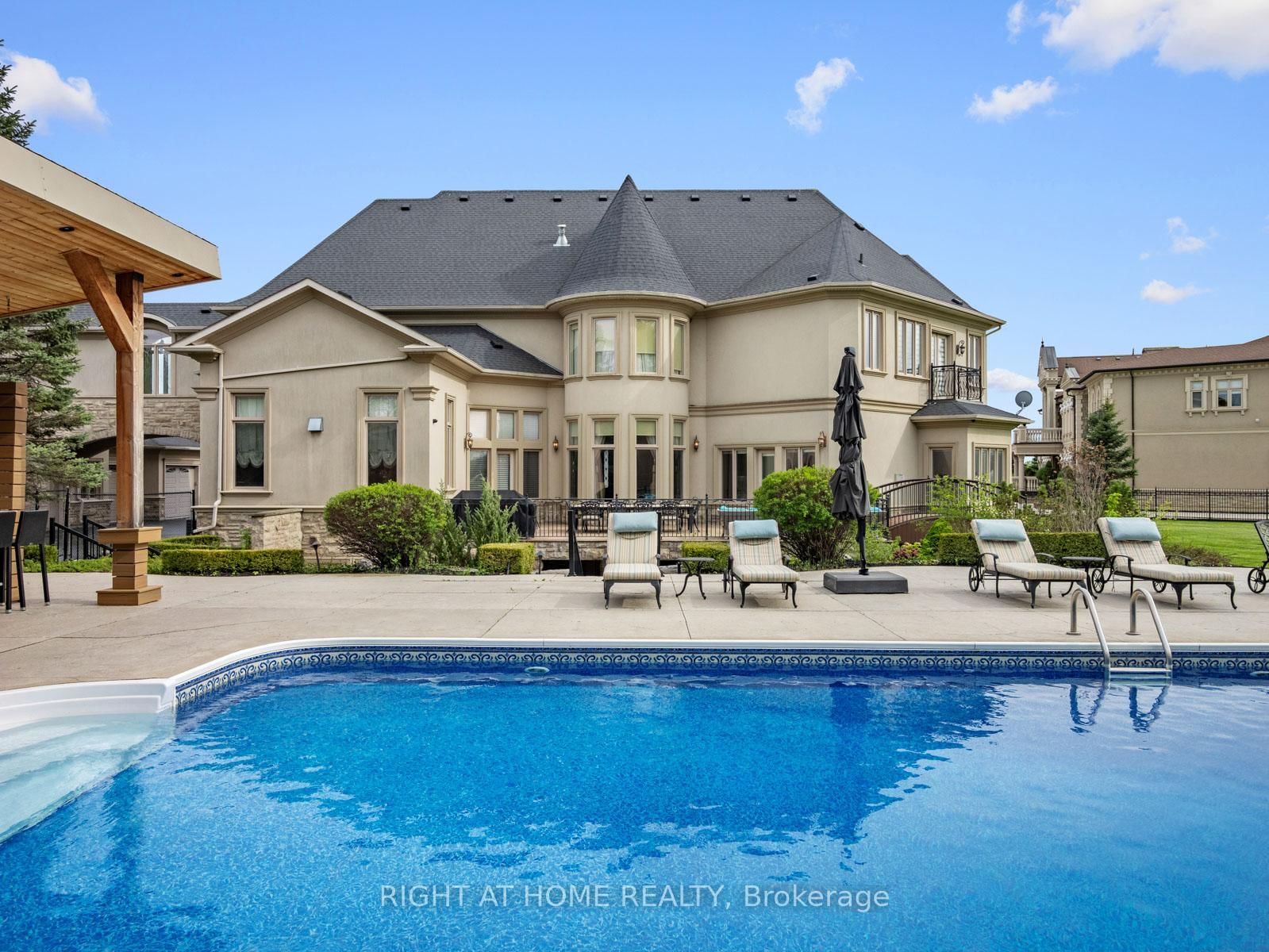 100 Rocmary Place • Vaughan, ON photo 35