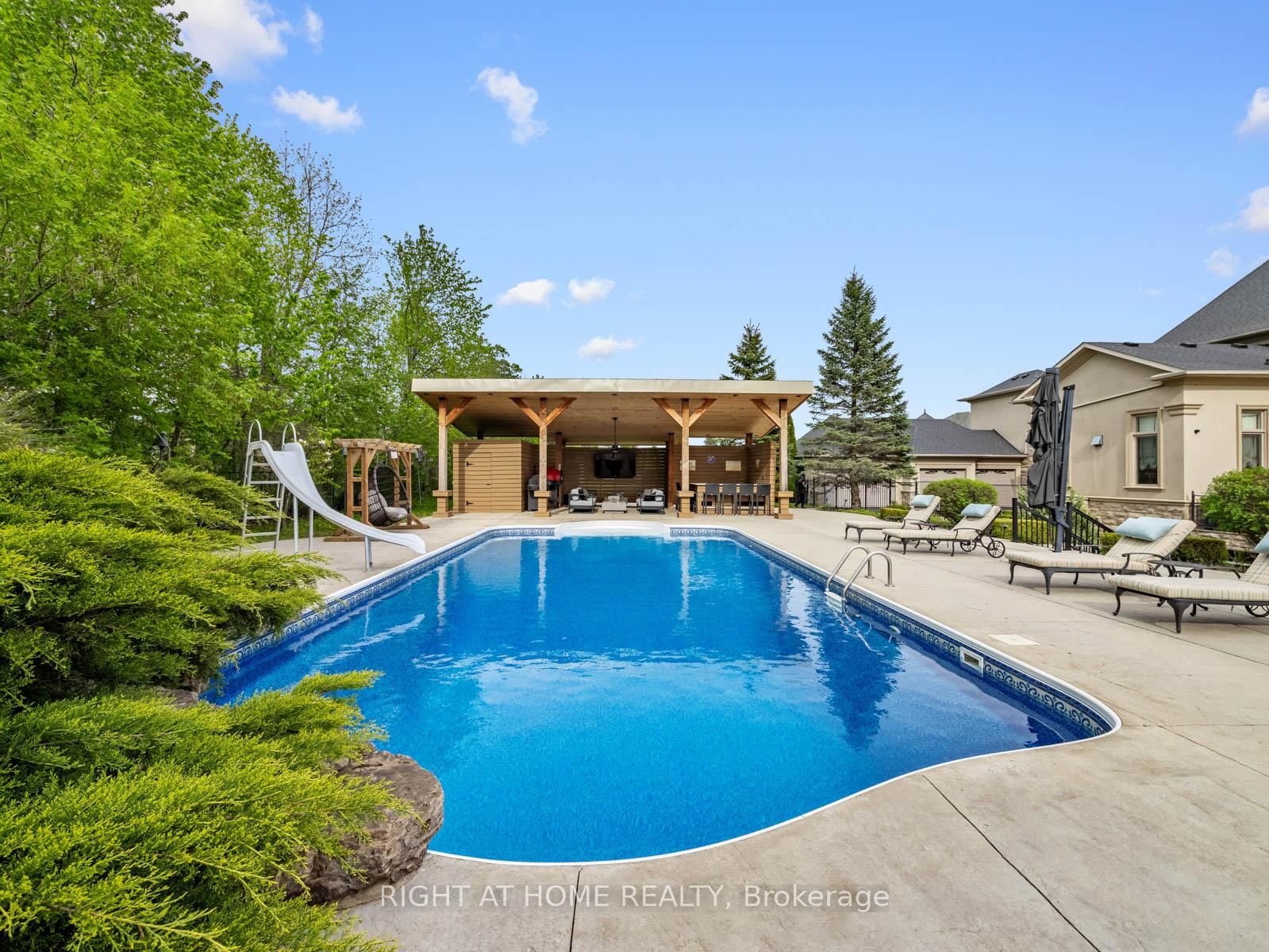 100 Rocmary Place • Vaughan, ON photo 37