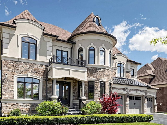 115 Carmichael Crescent