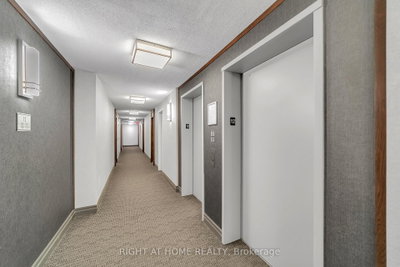 Unit 1202 — 11 Oneida Crescent — photo 6