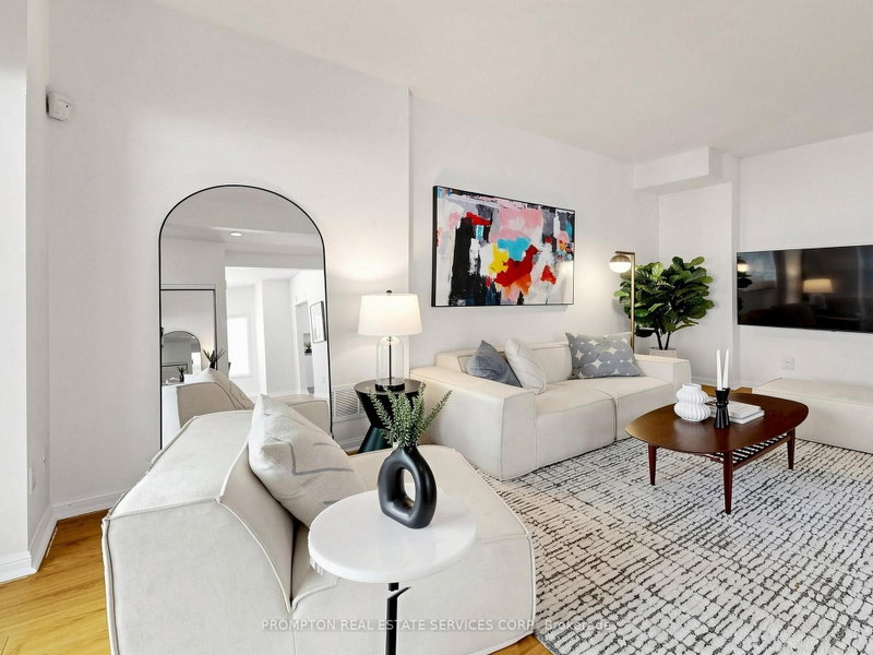 21 - 5 St.Moritz Way