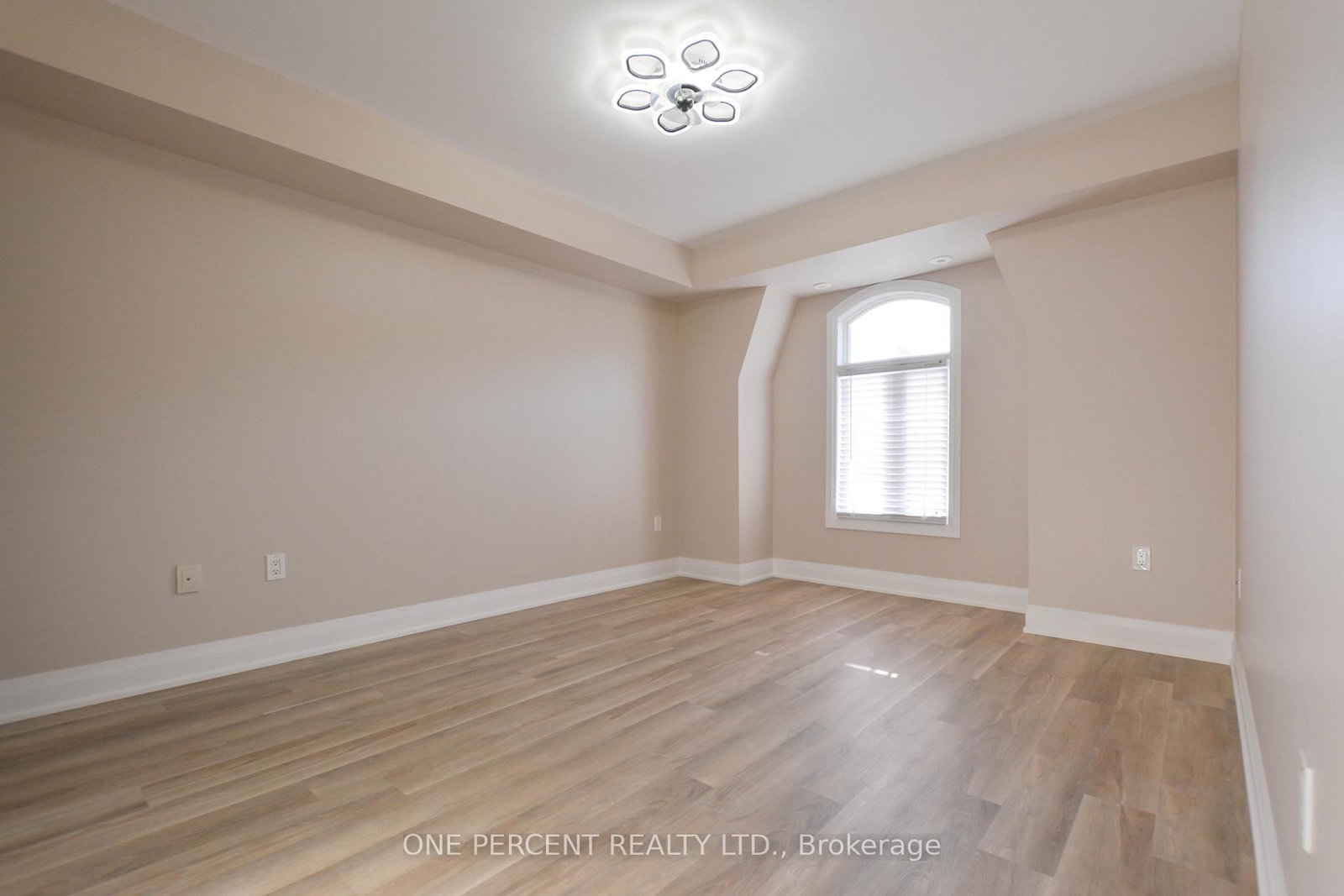 320 John Street • #201 • Markham, ON photo 17