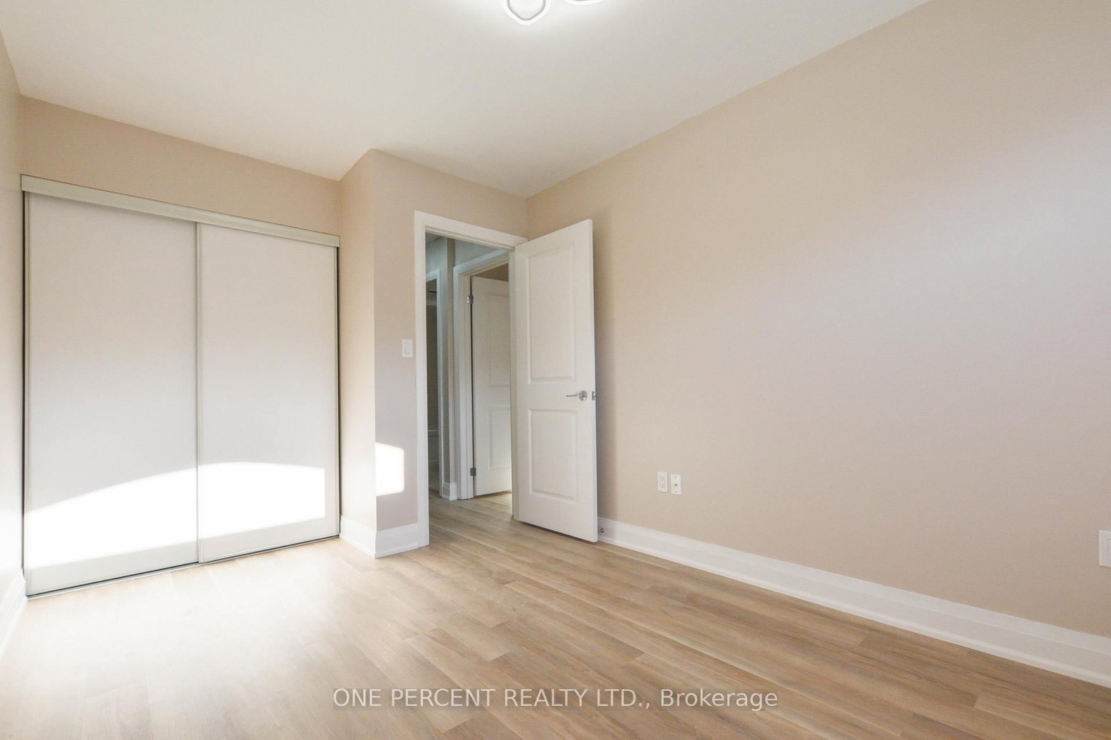 320 John Street • #201 • Markham, ON photo 25