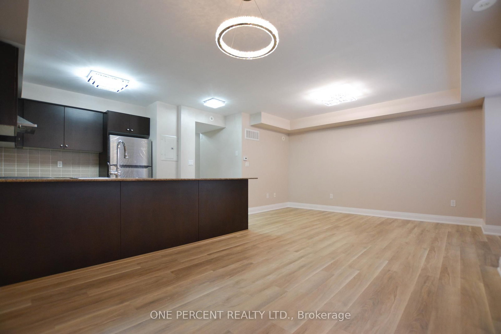 320 John Street • #201 • Markham, ON photo 8