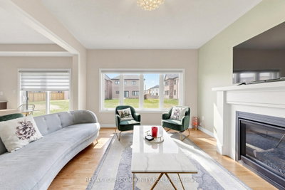 356 Danny Wheeler Boulevard • Georgina, ON photo 6