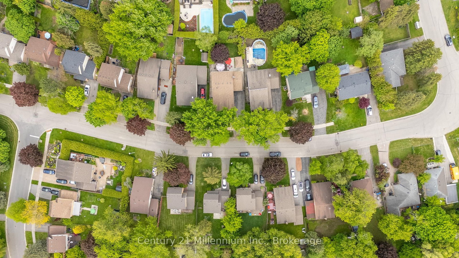 43 Stoddart Drive • #Drive • Aurora, ON photo 39