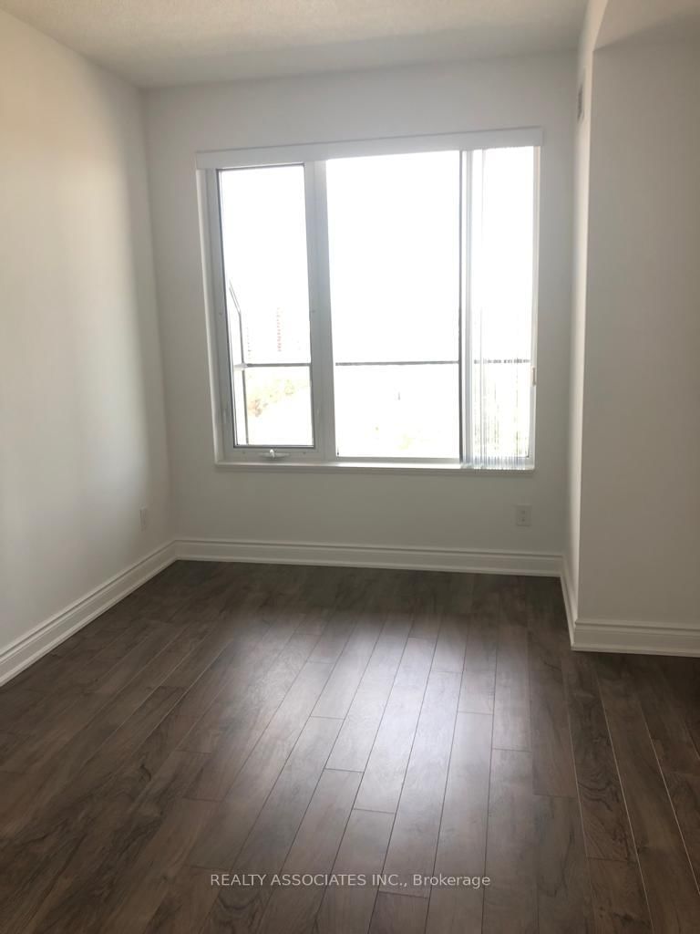 277 South Park Road, Unit 1020 - Photo 8