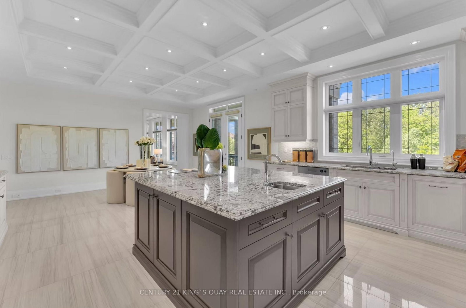 32 Hogan Court • King, ON photo 14