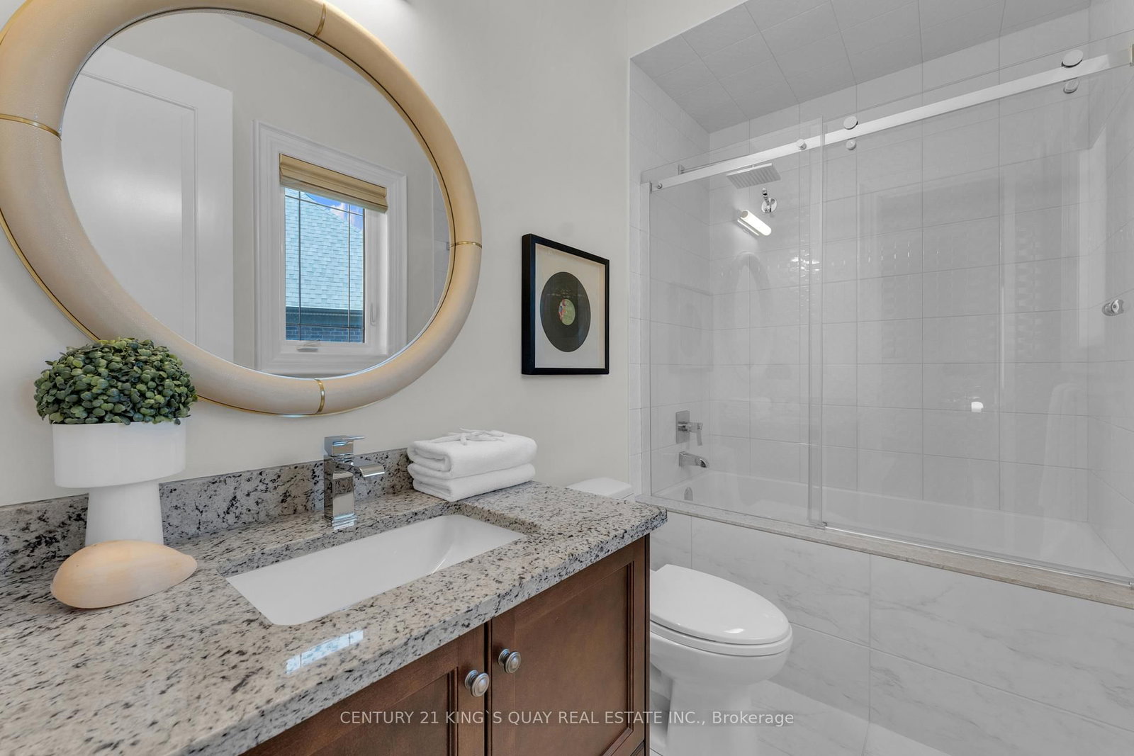 32 Hogan Court • King, ON photo 39