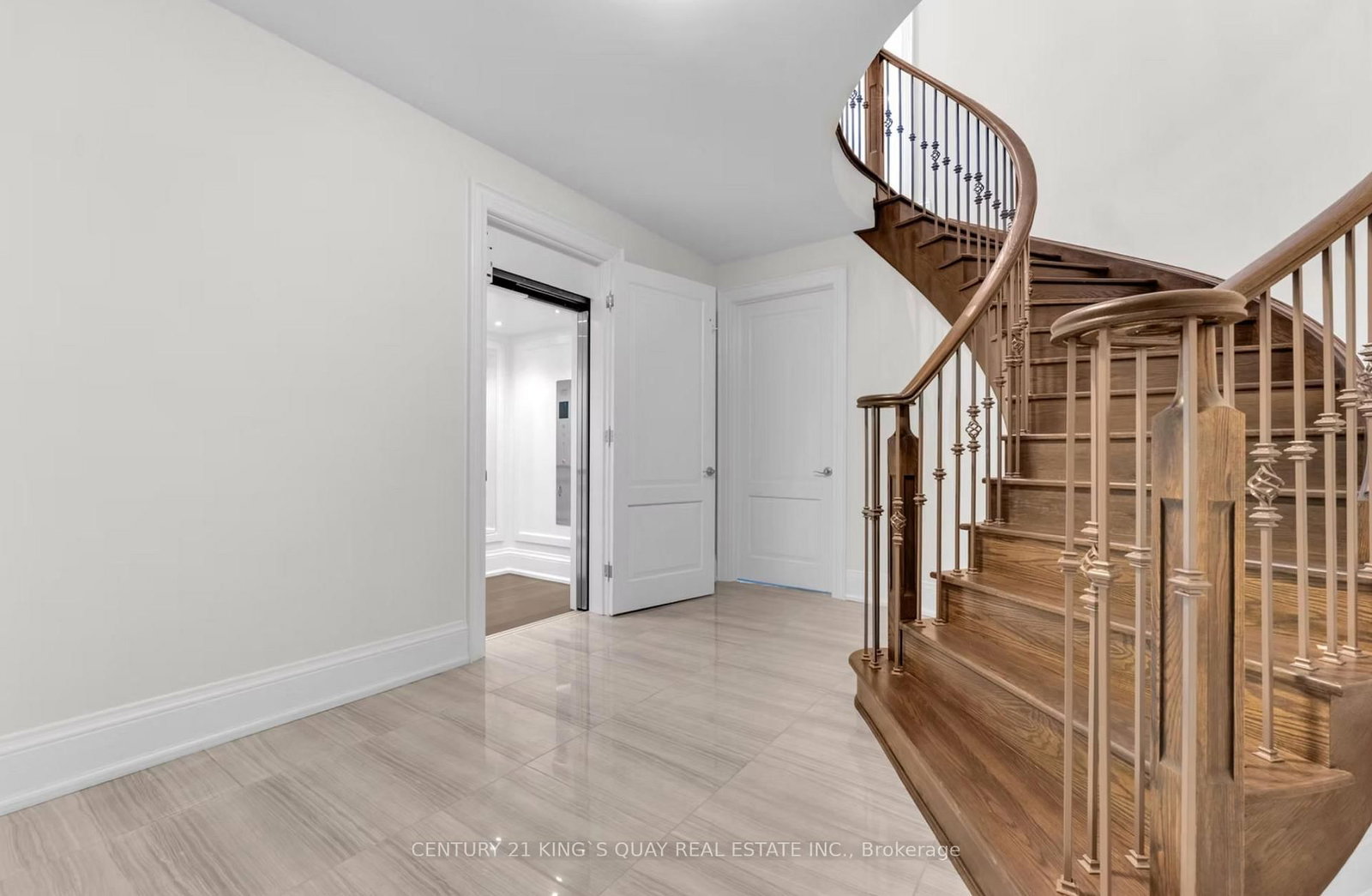 32 Hogan Court • King, ON photo 45