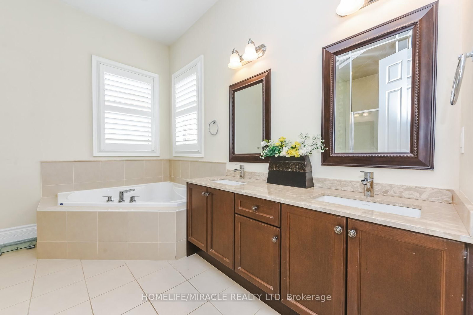 37 Venkata Drive • Vaughan, ON photo 34