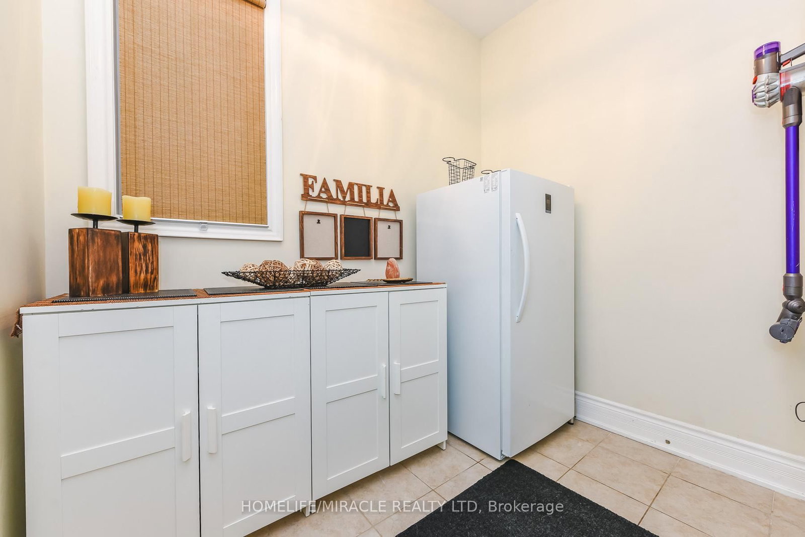 37 Venkata Drive • Vaughan, ON photo 7