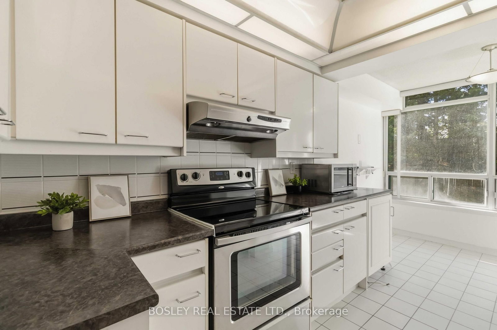 7250 Yonge Street • #206 • Vaughan, ON photo 14
