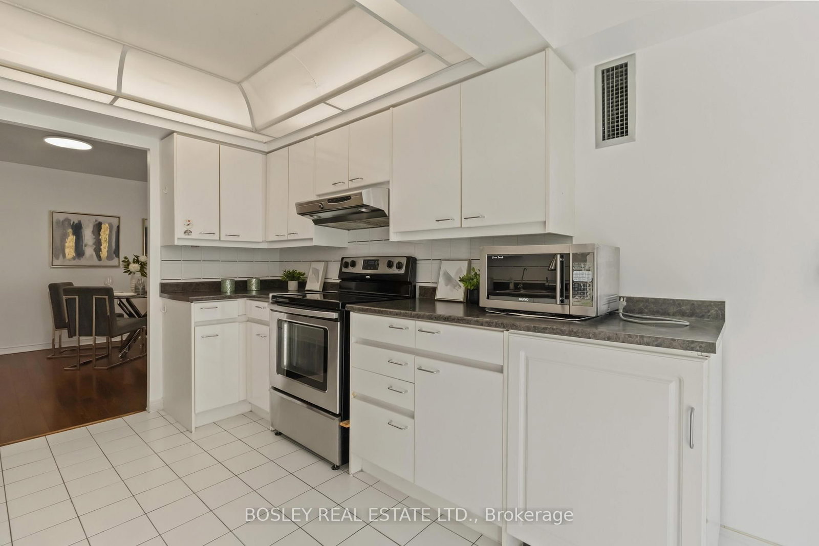 7250 Yonge Street • #206 • Vaughan, ON photo 16